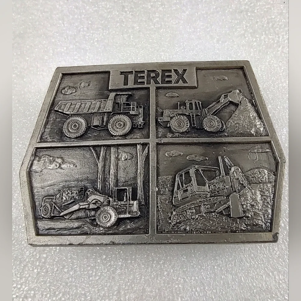 Pewter GM Motors Terex Tractor Bulldozer Belt Buckle Heavy Equipment BB-2415